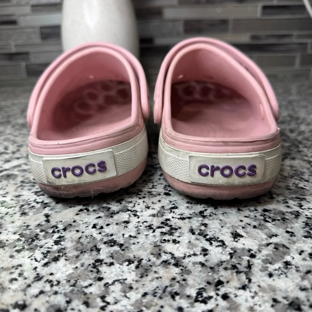 Crocs | Kids Pink Girl Clogs Size 2